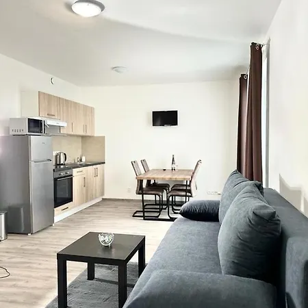Sky Apartments 509 Pilsen Exterior photo