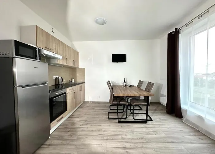 Sky Apartments 509